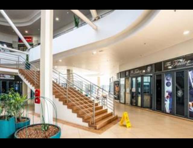 1,137M² BUSINESS CENTRE TO LET IN WATERFALL